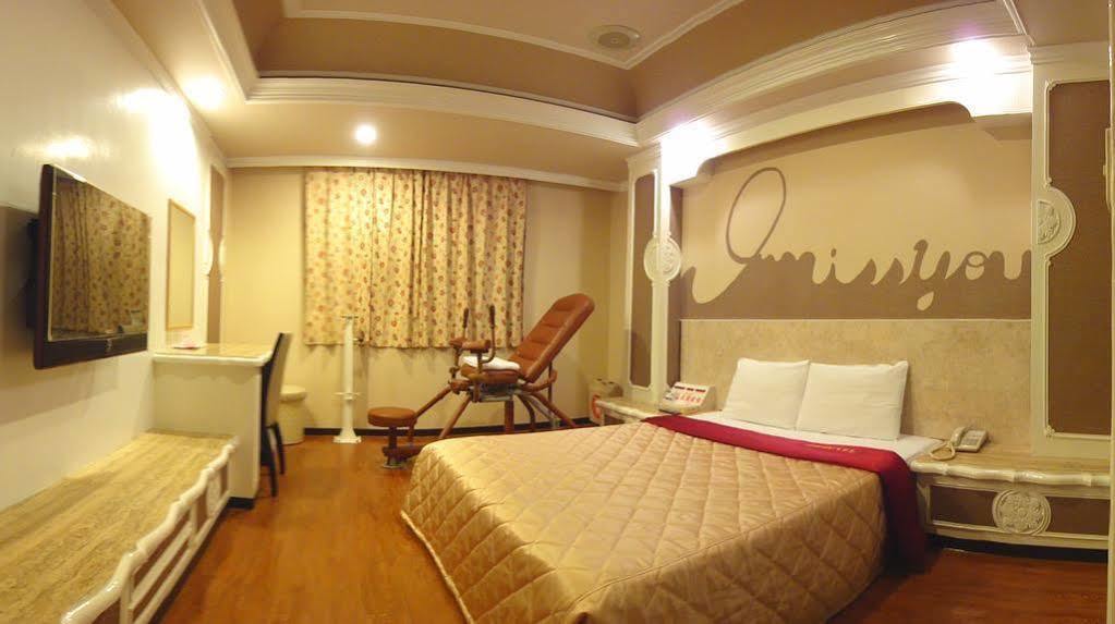 Hua Yue Hotel Đào Viên Ngoại thất bức ảnh