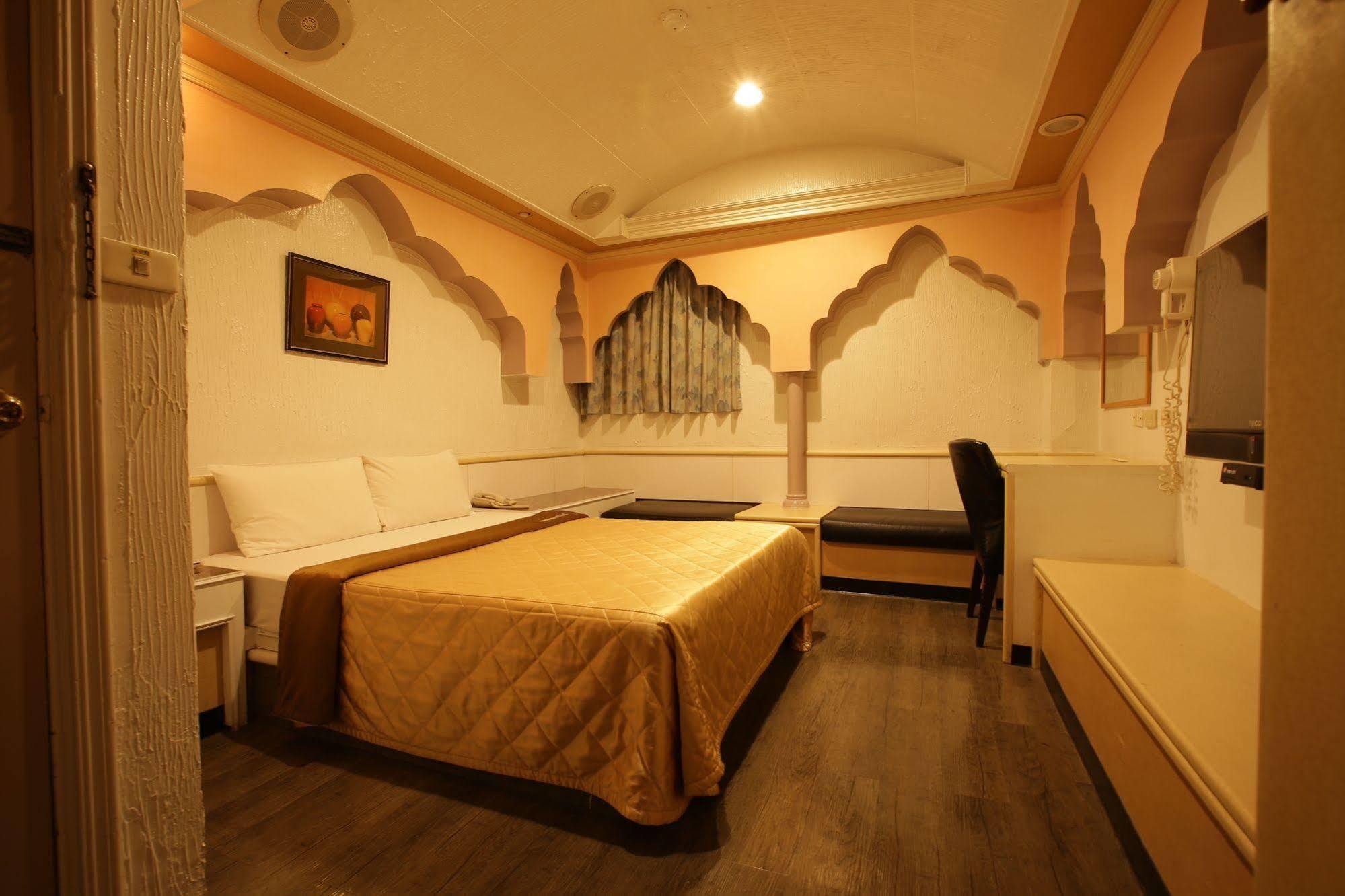 Hua Yue Hotel Đào Viên Ngoại thất bức ảnh