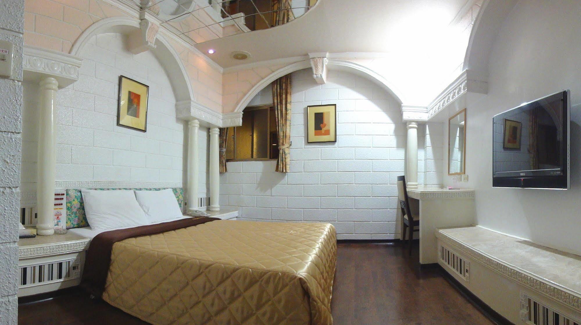 Hua Yue Hotel Đào Viên Ngoại thất bức ảnh